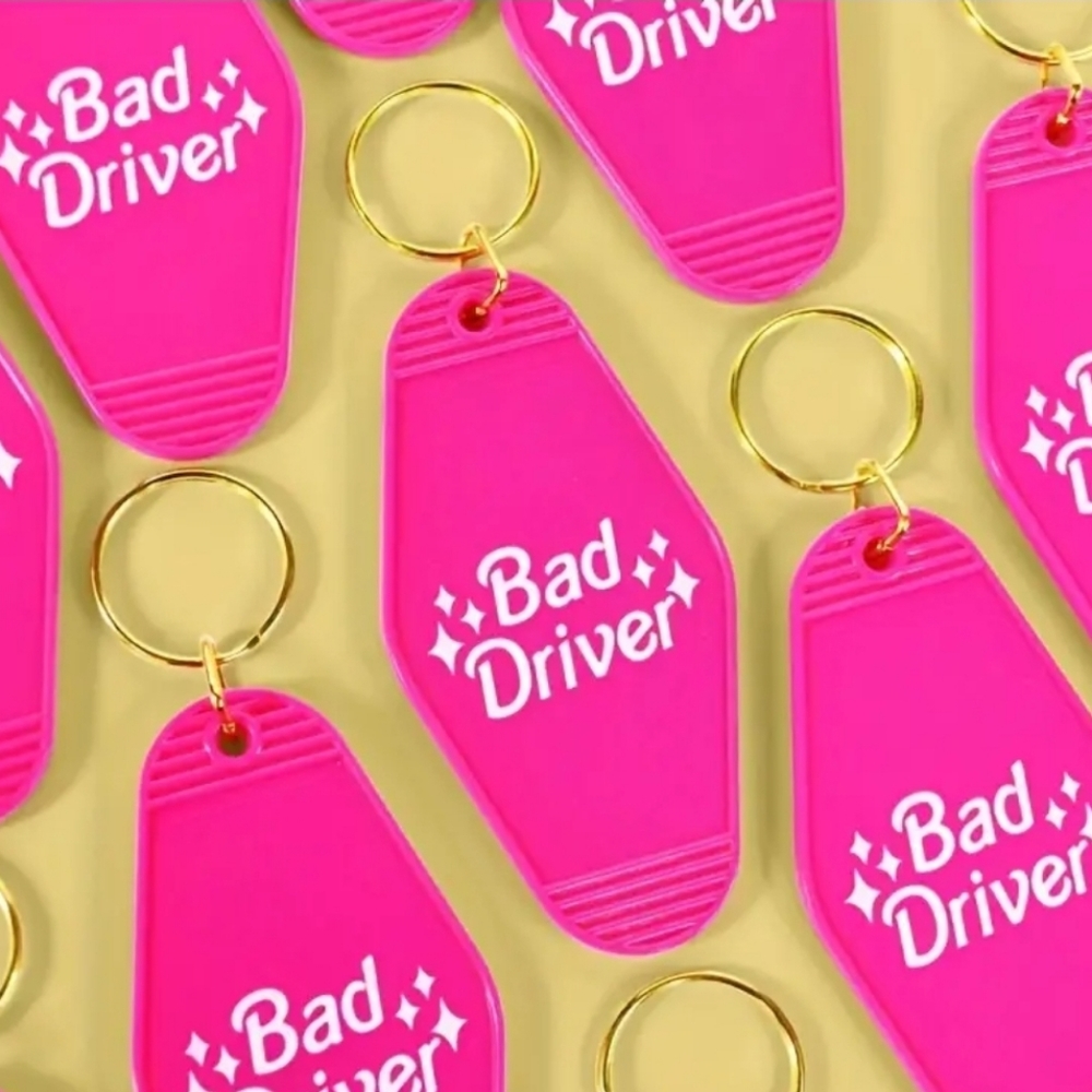 NWT! 1pc Retro Motel Style Funny Pink Bad Driver Key Chain
